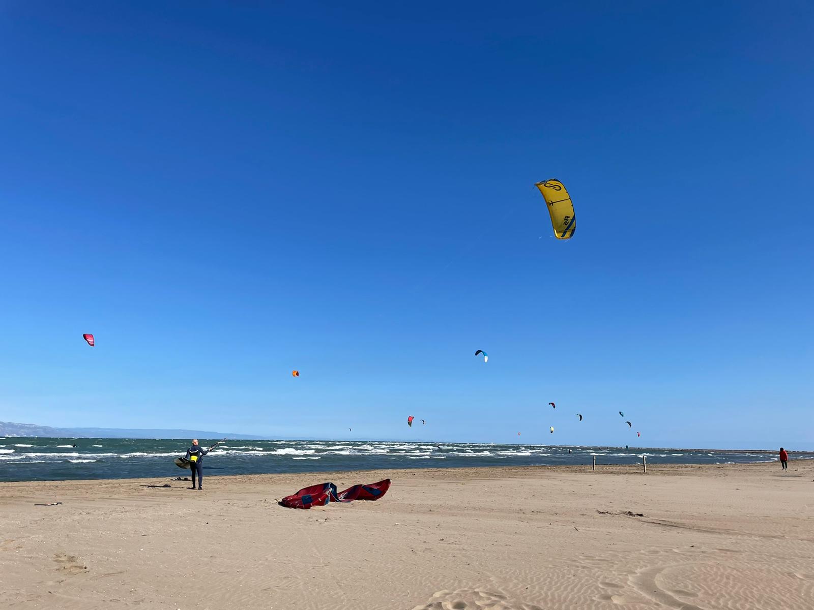 Kitesurfing